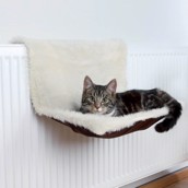 Lun katteseng med lang plys til radiator